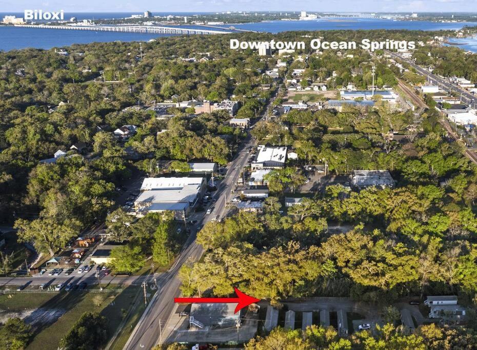 In Ocean Springs- Golf Cart Included!!!